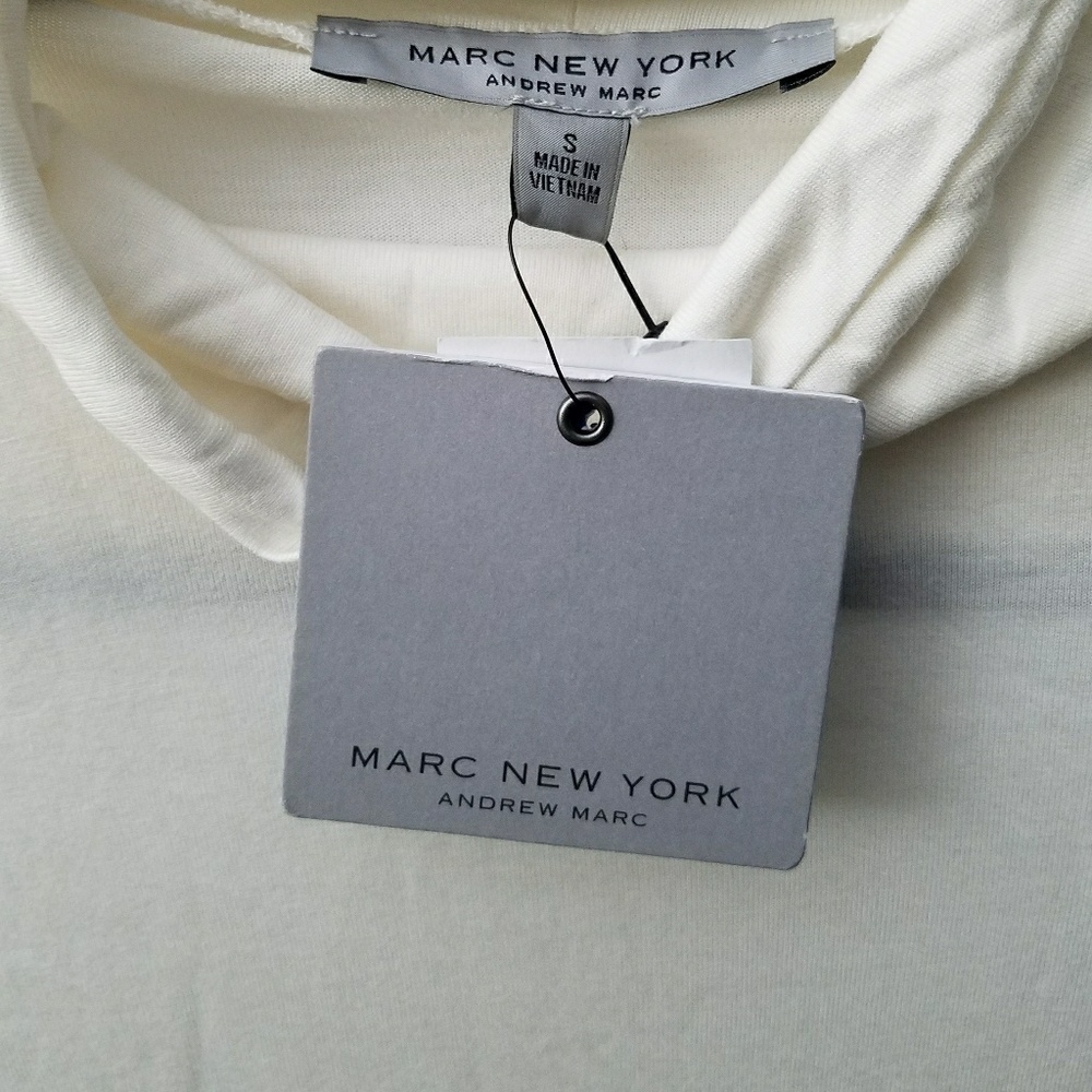 🌟🆕Andrew Marc White Turtleneck Top - Picture 3 of 5